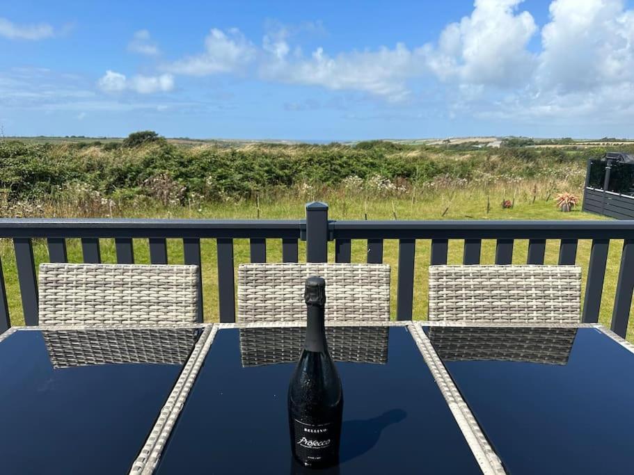 Modern Lodge With Amazing Views Newquay  Luaran gambar