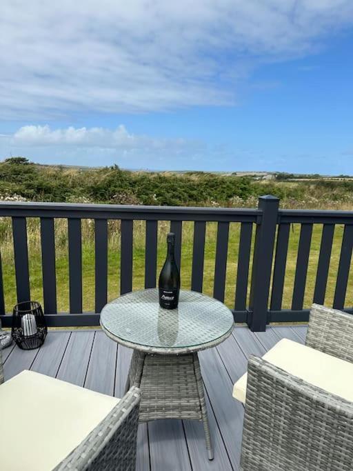 Modern Lodge With Amazing Views Newquay  Luaran gambar